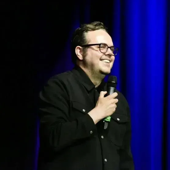 Colin Manford artist profile image
